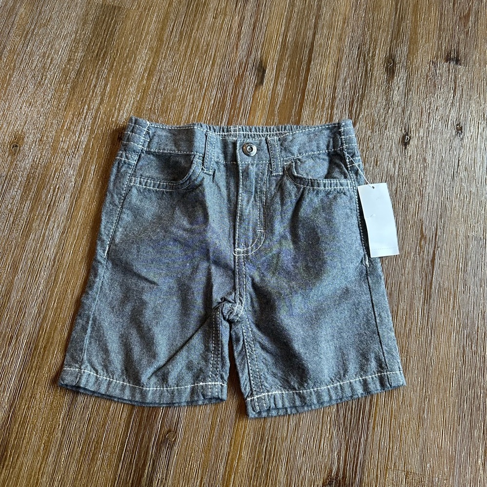3/20$ NWT Calvin Klein Jeans Grey Shorts size 24 months